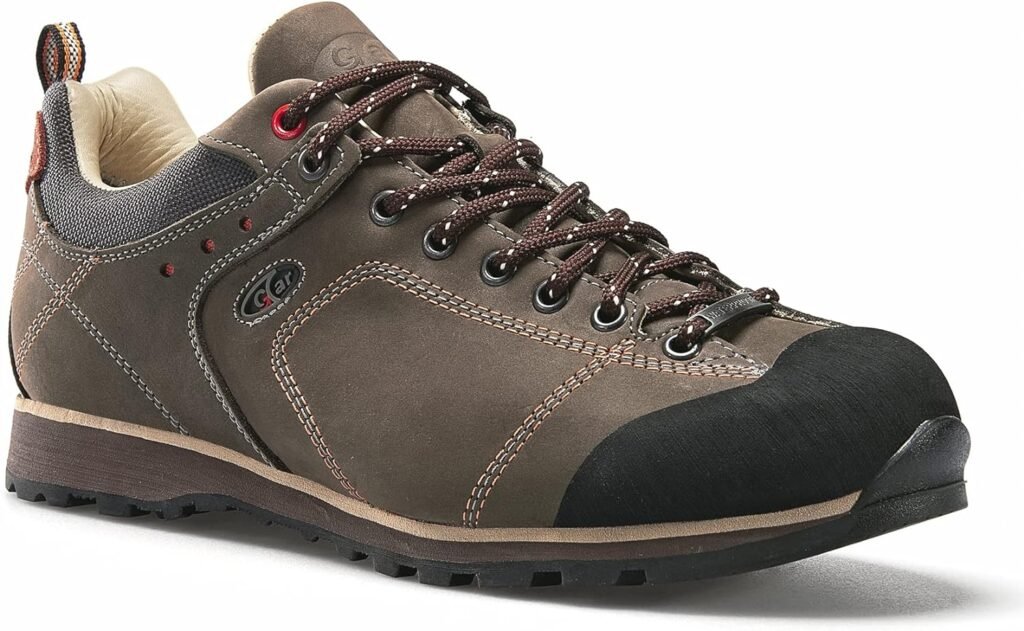 Garsport® Chaussures basses dextérieur Leutasch en cuir de vachette et Cordura® avec semelle Vibram® super confortable et imperméable - Chaussures basses de chasse et de randonnée Garsport® Chaussures basses dextérieur Leutasch en cuir de vachette et Cordura® avec semelle Vibram® super confortable et imperméable - Chaussures basses de chasse et de randonnée